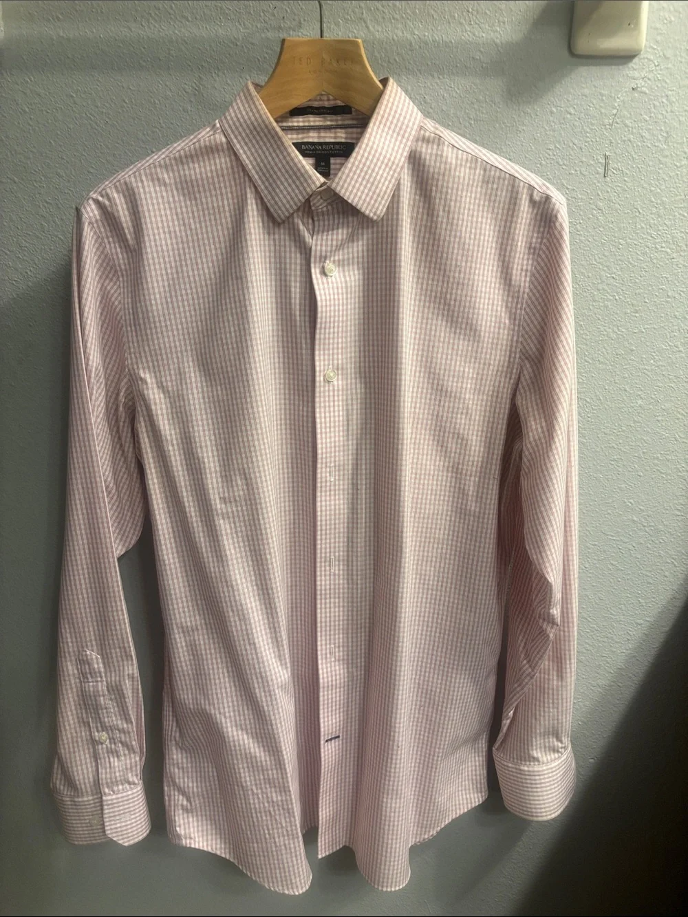 Banana Republic Light Pink Gingham Dress Shirt - Men's